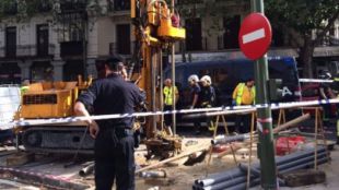 Muere un trabajador al caerle una varilla en la cabeza en las obras del ascensor del Metro de Bilbao
