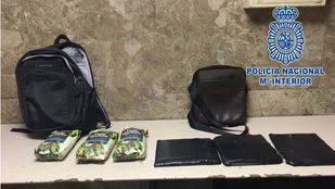 Detenida una mujer que pretendía introducir cocaína en paquetes de café