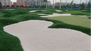 Ecologistas y vecinos piden que se paralice la licencia del campo de golf de Chamberí