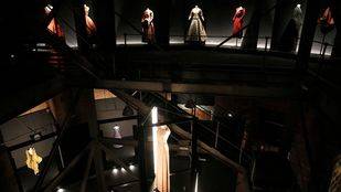 Madrid acoge la primera retrospectiva del diseñador Jesús del Pozo