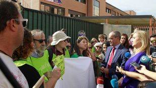 Plantillas incompletas y aulas inacabadas en el primer día de instituto