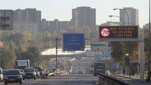 Madrid se suma al acuerdo con Greenpeace para reducir un tercio los desplazamientos en coche