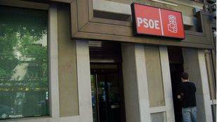La Ejecutiva "en funciones" del PSOE pide evitar concentraciones ante las sedes