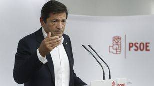 Javier Fernández asume que "la peor de las soluciones" es ir a elecciones