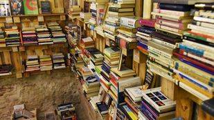 La Asamblea aprueba por unanimidad una iniciativa de apoyo a los libreros