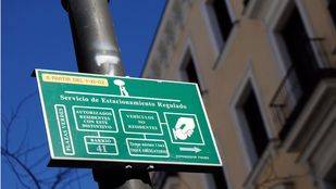 El Ayuntamiento y FAMMA firman un convenio para hacer accesibles los aparcamientos para residentes
