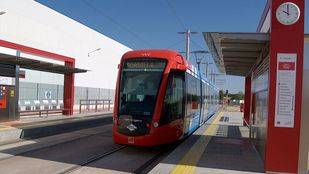 Toda la plantilla secunda la huelga en Metro Ligero Oeste, según UGT