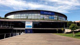 Vigilia de familiares y amigos de dos de las víctimas del Madrid Arena por el cuarto aniversario