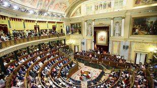 El PSOE abre expediente a los 15 diputados que votaron 'no'