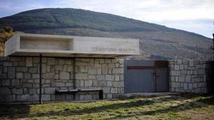 Una última morada 'de diseño' en Robregordo