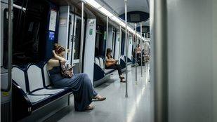 La Asamblea insta a la Comunidad a homogeneizar los horarios de la red de Metro