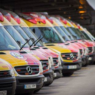 Más seguridad para las mujeres por la noche y nuevas ambulancias para la capital