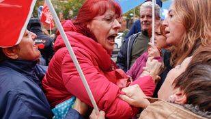 Trabajadores de la residencia Reina Sofía de Las Rozas protestan ante las vacantes sin cubrir