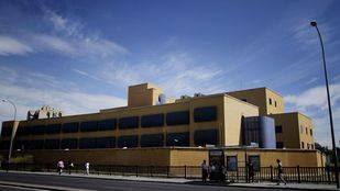 Detenidos cuatro de los 13 internos fugados el domingo del CIE de Aluche