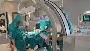 La lista de espera quirúrgica baja en 2.076 personas y la demora media se sitúa en 51,6 días