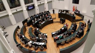 Los concejales del Ayuntamiento de Madrid podrán votar telemáticamente cuando estén de baja
