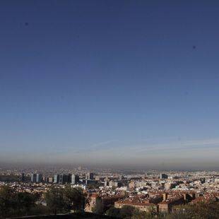 La AEMET prevé que la situación atmosférica mejore a partir del jueves y se reduzca la boina de contaminación