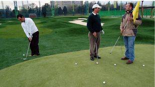 Un juez ordena que se cierre ya el campo de golf de Chamberí