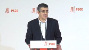 Patxi López lanza su candidatura para "reconstruir" el PSOE