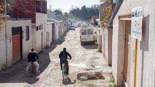 Un tercio de las 7.283 personas que viven en la Cañada Real son menores