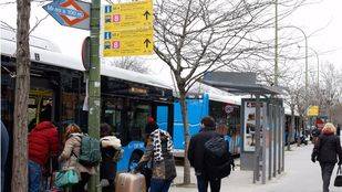 "Normalidad" en la primera jornada de cierre de la línea 8 de Metro