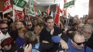 Pedro Sánchez se lanza a las primarias en Sevilla: "Seré vuestro candidato"