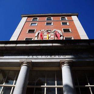 Los trabajadores de las universidades públicas reciben la última parte de la paga extra de 2012