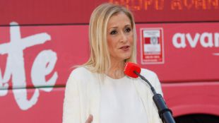 Cifuentes afronta una semana decisiva: espera tener listos los presupuestos y su decisión sobre la presidencia del PP de Madrid