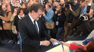 Rajoy: "El PP es un partido que responde ante los españoles"