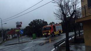 Abiertas al tráfico las carreteras M-600 y M-527 tras permanecer cortadas por el aumento del caudal del Guadarrama