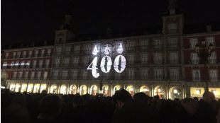 Dieciocho minutos de 'video mapping' dan comienzo a las celebraciones del IV Centenario de la Plaza Mayor