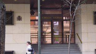 En busca y captura la madre que obligó a su hija a comer heces