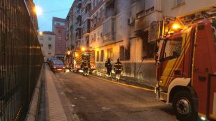 Dos personas, heridas de gravedad tras un incendio en un piso de Latina