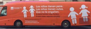 El Ayuntamiento asegura que "tomará medidas" contra el autobús "transfóbico", que seguirá en la calle según Hazte Oír