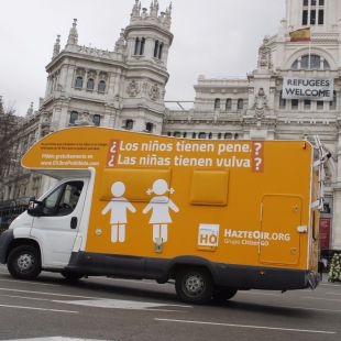 La autocaravana de Hazte Oír ha sido denunciada aunque puede seguir circulando