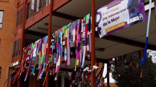 Bufandas en Coslada contra la Violencia Machista.