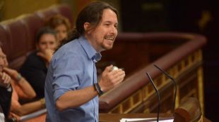 La APM exige a Podemos que abandone la campaña de "acoso personal" a profesionales de los medios