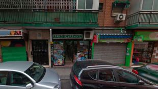 Localizan el cadáver de un hombre y su perro en un piso de Entrevías