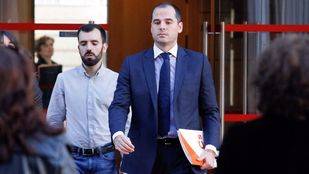 Aguado puntualiza: C's apoya el diálogo, pero no la moción de censura