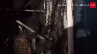 Extinguen un aparatoso incendio sin heridos en una tetera de Getafe