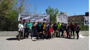 El abandono de los terrenos de Adif en Delicias saca a la calle a los vecinos
