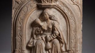 El Arzobispado de Alcalá pide ayuda para recuperar un relieve artístico del siglo XV hallado en Londres