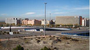 Más de 6.500 firmas para exigir información sobre el colegio "fantasma" de Vallecas