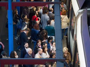 Trenes llenos en la nueva jornada de paros en el Metro de Madrid