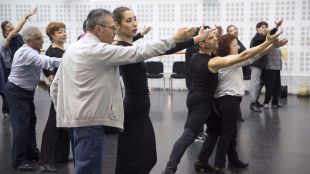 El Ballet Nacional, con los afectados de Parkinson