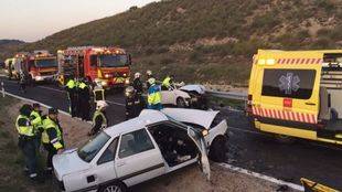 Dos heridos graves en un choque frontal en Chinchón