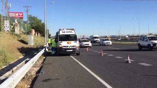 Herido grave un motorista tras chocar con un coche en la M-40