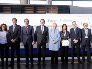 Rajoy se sube al AVE para celebrar su 25 aniversario