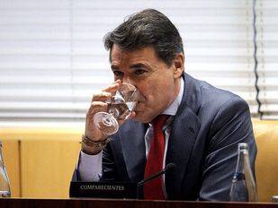 Ignacio González ya tiene celda: diez metros cuadrados y baño propio