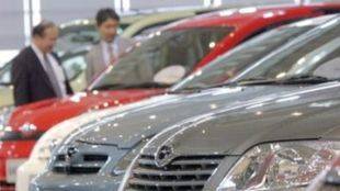 Unos vendedores de coches de segunda mano estafan 400.000 euros a 29 personas en Las Rozas